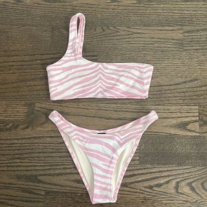 Triangle bikini worn once no signs of use size xs